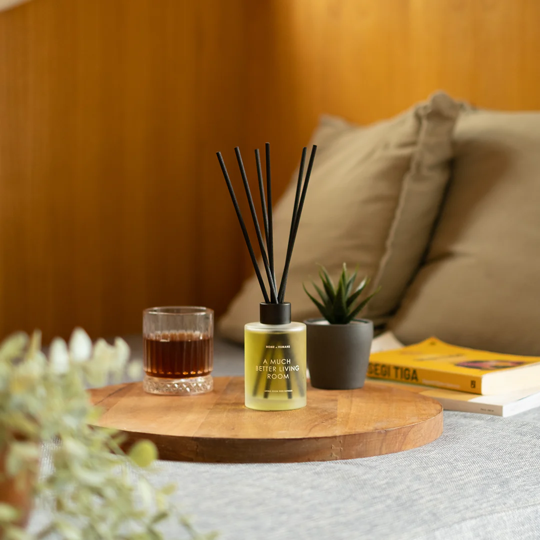 HOME of HUMANS A Much Better Living Room Reed Diffuser 140 ml - Image 3